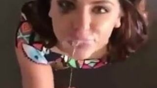 Brunette whore oral sex and sperm in mouth