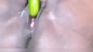 BLACK WIFEY VAGINA PLAYING WITH CUCUMBER