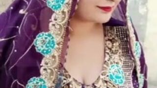 Indian bhabi large boobies full attractive
