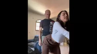 Dancing and Rubbing me her Butt makes my Wang too Hard